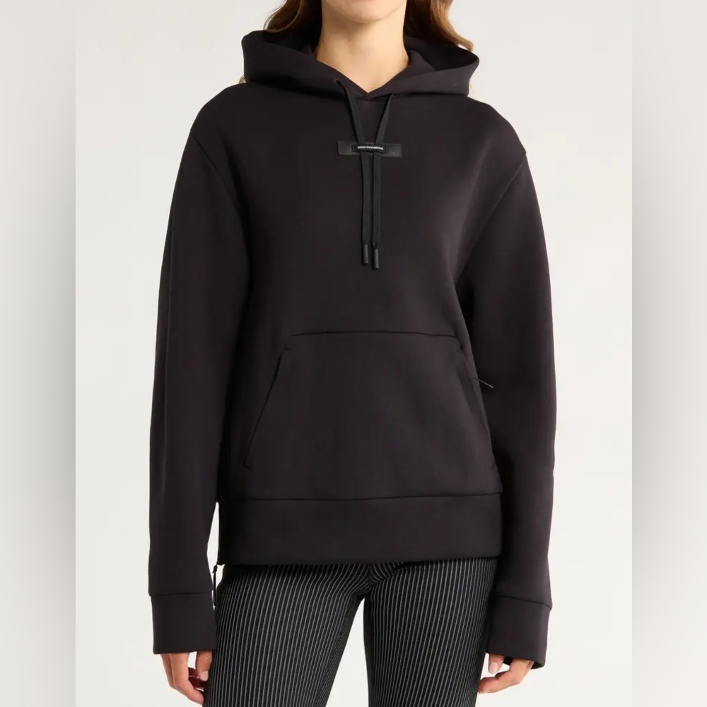 On Running Black Focus Tech Hoodie Pullover